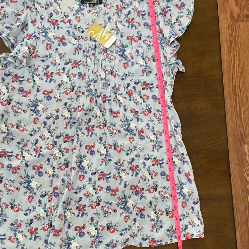 Suzanne Betro Blue Ruffled Cap Sleeve Blouse - Picture 7 of 8